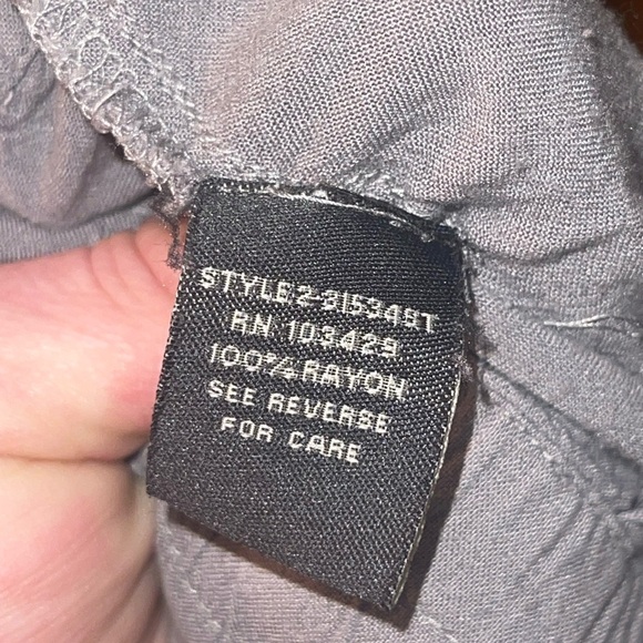 Khakis & Company Flowy Pull On Shorts - Picture 5 of 5